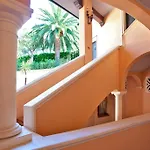 Punta Est