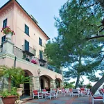 Hotel Punta Est Finale Ligure