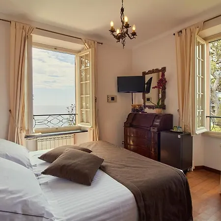Punta Est Otel 4*
