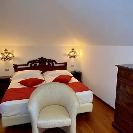 Hotel Punta Est
