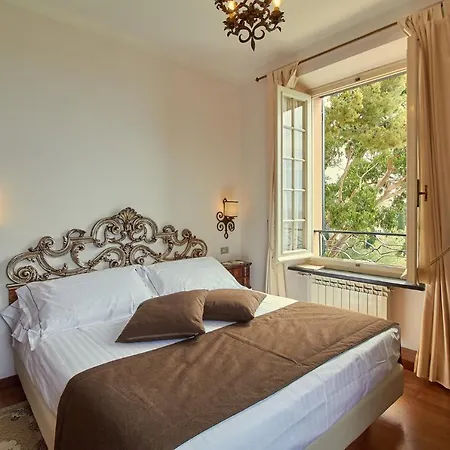Punta Est Hotel 4*